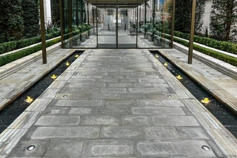 undefined, Sugar Quay, London EC3R