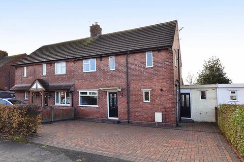 3 bedroom semi-detached house to rent, Manor Avenue, Marston