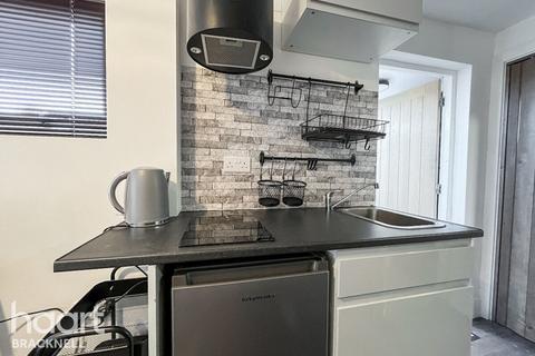 undefined, Martin Close, Windsor