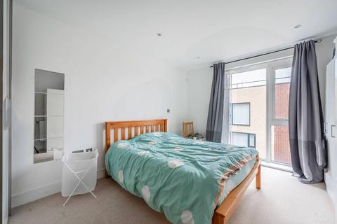 1 bedroom flat for sale, Grove Park,, Colindale, London, NW9