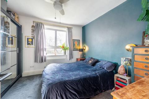 3 bedroom flat for sale, Boundary Road, St John's Wood, London, NW8