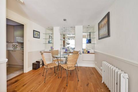 Flat 4, 101 Ridgway, London, SW19 4SX