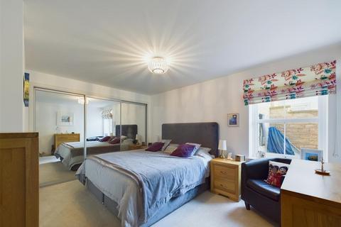 2 bedroom flat for sale, Berwick Brae, Perth PH2