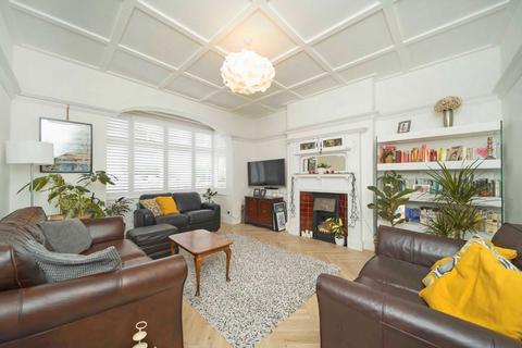 4 bedroom house for sale, Telford Avenue, London SW2