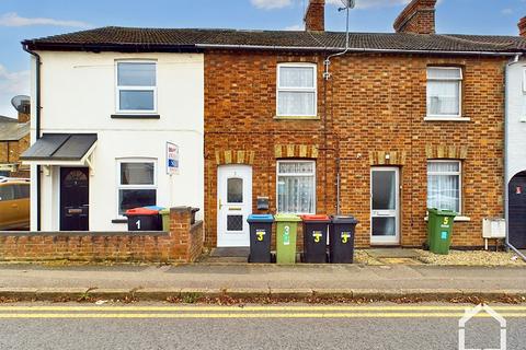 2 bedroom terraced house to rent, Napier Street, Bletchley, MK2