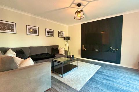 39 Millfield, New Ash Green, Longfield, DA3 8JP