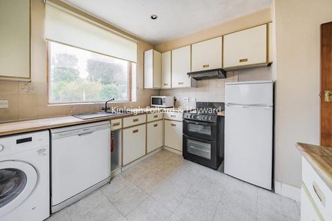 87 Addington Road, West Wickham, BR4 9BG