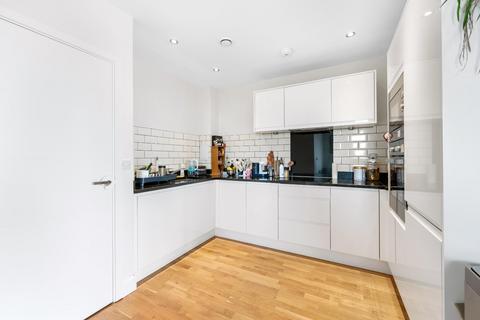 3 bedroom apartment for sale, Essence House, Selsea Place, London, N16