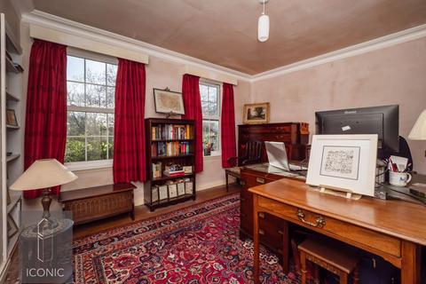 9 Dowding Road, Norwich, NR6 6DD