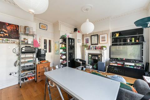 1 bedroom flat for sale, Richborne Terrace, Oval, London, SW8