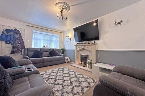 3 bedroom semi-detached house for sale, Wooding Crescent, TIPTON, DY4 0BQ