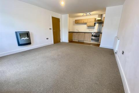 1 bedroom flat to rent, Crockwell Street, Bodmin, PL31