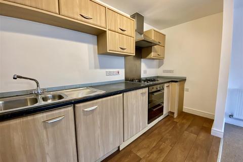 1 bedroom flat to rent, Crockwell Street, Bodmin, PL31