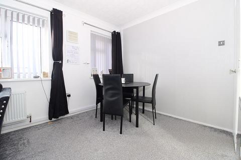 2 bedroom maisonette for sale, Thorncroft Way, Walsall, WS5 4EF