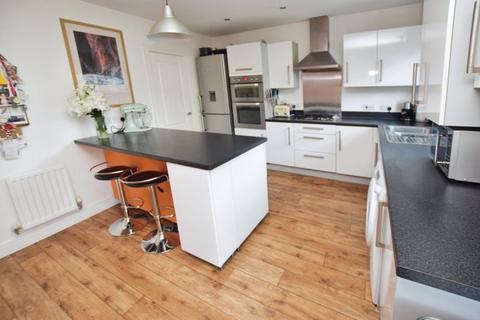 4 bedroom terraced house for sale, Sanford Place, St Thomas, Exeter