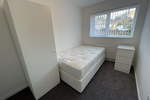 2 bedroom flat to rent, Dartmouth Avenue, Gateshead NE9