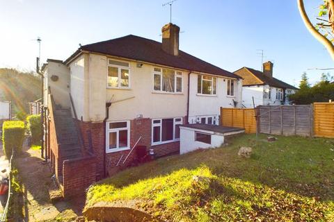 7 Gomshall Gardens, Kenley, CR8 5AH