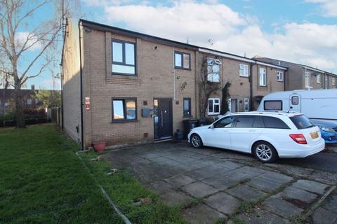 3 bedroom end of terrace house for sale, Birch Road, Rushden