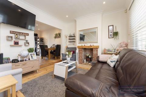 127 Bynes Road, South Croydon, CR2 0PZ
