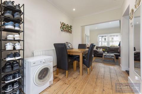 127 Bynes Road, South Croydon, CR2 0PZ