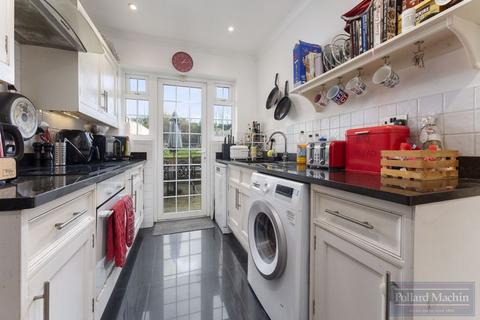 127 Bynes Road, South Croydon, CR2 0PZ