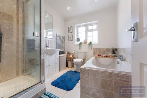 127 Bynes Road, South Croydon, CR2 0PZ