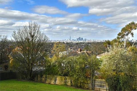 3 bedroom flat to rent, City View Apartments, SE22