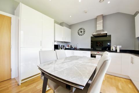 2 bedroom apartment to rent, Sycamore Place, Chigwell, IG7