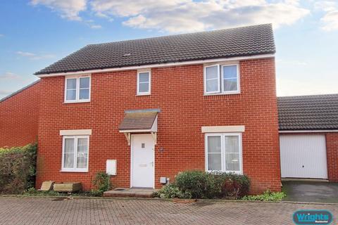 4 bedroom detached house for sale, Heeks Crescent, Trowbridge