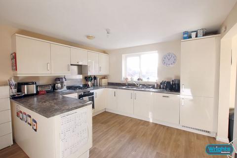 4 bedroom detached house for sale, Heeks Crescent, Trowbridge