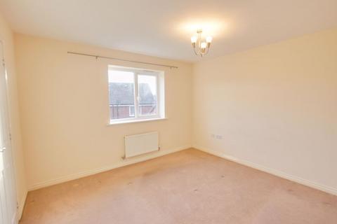 27 Heeks Crescent, Trowbridge, BA14 7UX