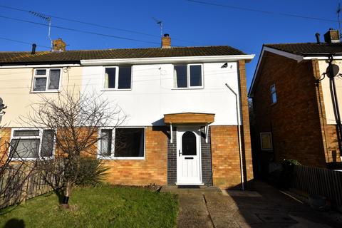 2 bedroom semi-detached house to rent, Aylesbury HP19