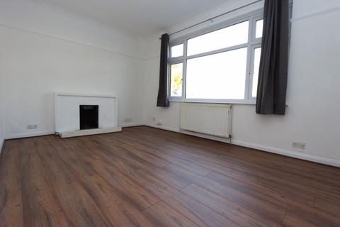 2 bedroom flat to rent, Lincoln Way, Enfield EN1