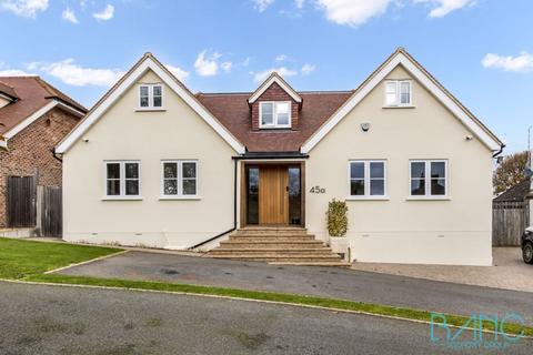 4 bedroom detached house for sale, King James Avenue, Cuffley EN6