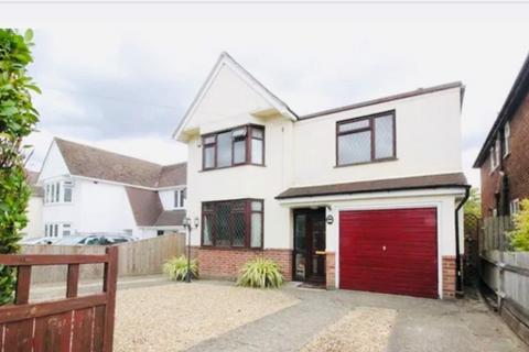 4 bedroom detached house to rent, Wokingham Road, Earley