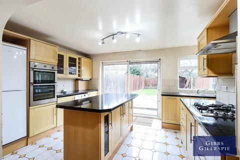 3 bedroom terraced house to rent, Greenway, Pinner