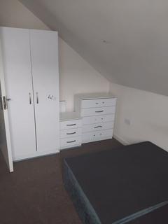 1 bedroom house to rent, House Share in Charminster – Room Available for £575/Month, All Bills Included