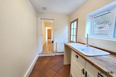 84 Amity Road, Reading, RG1 3LL
