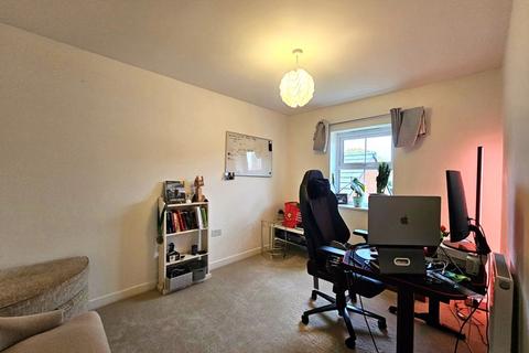 4 Warbler Close, Hardwicke, Gloucester, GL2 4EH