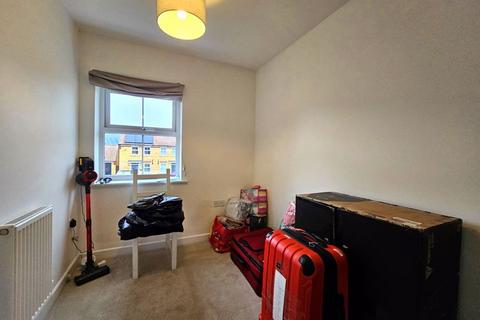 4 Warbler Close, Hardwicke, Gloucester, GL2 4EH