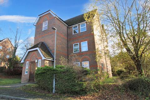 2 bedroom apartment for sale, Clarence Court, High Wycombe HP13