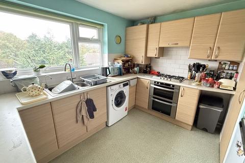 2 bedroom apartment for sale, Woodside Road, High Wycombe HP13