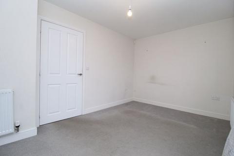 3 bedroom terraced house for sale, Pintail Circle, Bedford MK40