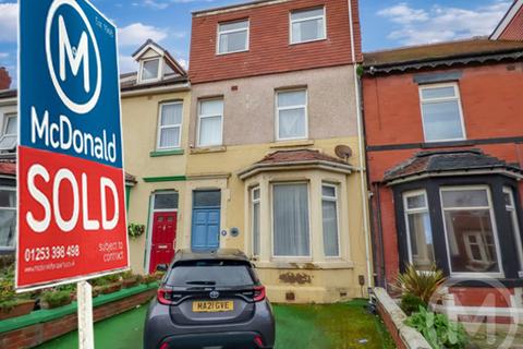 28 Hesketh Avenue, Bispham, Blackpool, FY2 9JX