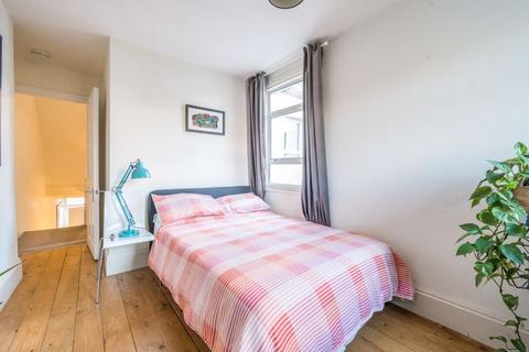 34 Brouncker Road, London, W3 8AQ