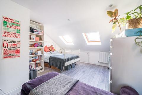 34 Brouncker Road, London, W3 8AQ