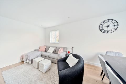 1 bedroom apartment for sale, Bornedene, Potters Bar, Hertfordshire, EN6