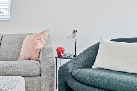 59 Bornedene, Potters Bar, EN6 3EN