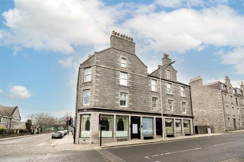 2 bedroom flat to rent, Esslemont Avenue, Aberdeen, AB25