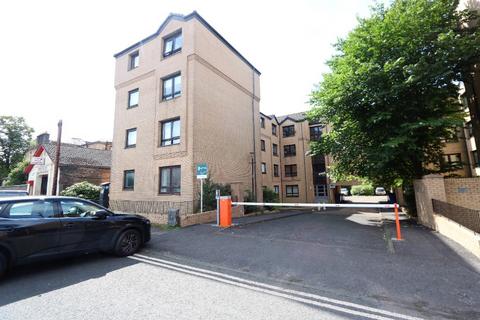 2 bedroom flat to rent, Glenfarg Street, Glasgow, G20